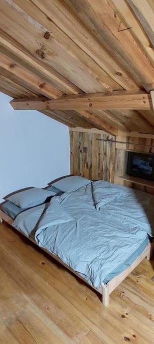Chalet Boruvka - Biofarma Na Samote V Lesich Benesov  Екстер'єр фото